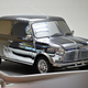 Illustration for article titled David Bowies Hilarious Comments About His Mini Art Car